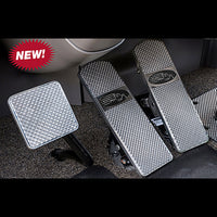 85'-93' Peterbilt 367, 379, 386, 388, 389 Pyramid Diamond Series (Fine Cut) Aluminum or Black Billet Pedal Set