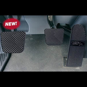 14'+ Peterbilt 567, 579, 587, 589 Pyramid Diamond Series (Fine Cut) Aluminum or Black Billet Pedal Set