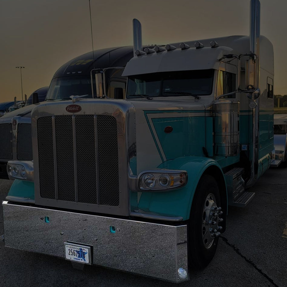 Lincoln Chrome - 22" Peterbilt 365/367/388/389/589 Mitered End Chrome Bumper with Tow Holes &amp; Watermelon Side Cutouts