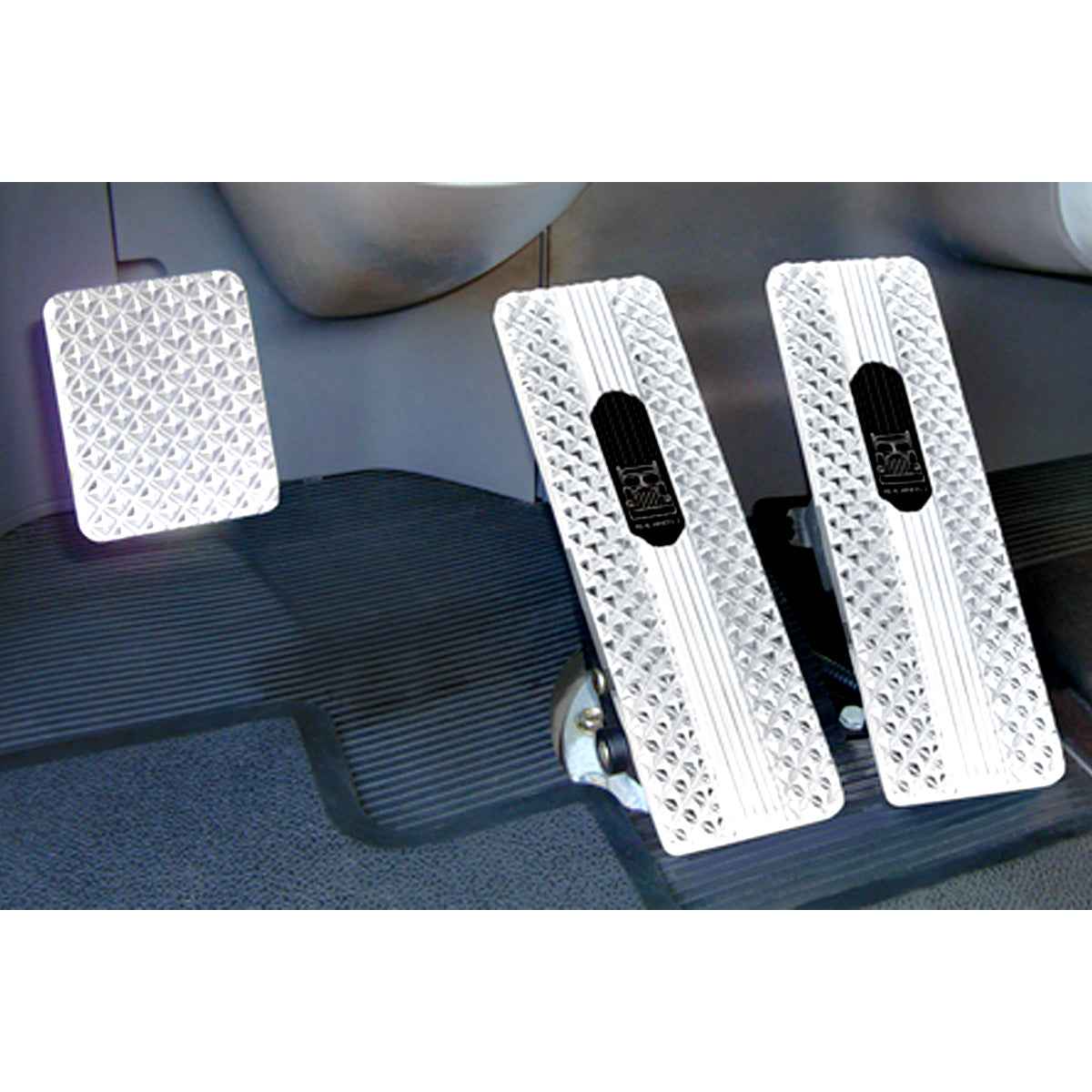 1994-2006 Kenworth Pedal Set - Raised Diamond