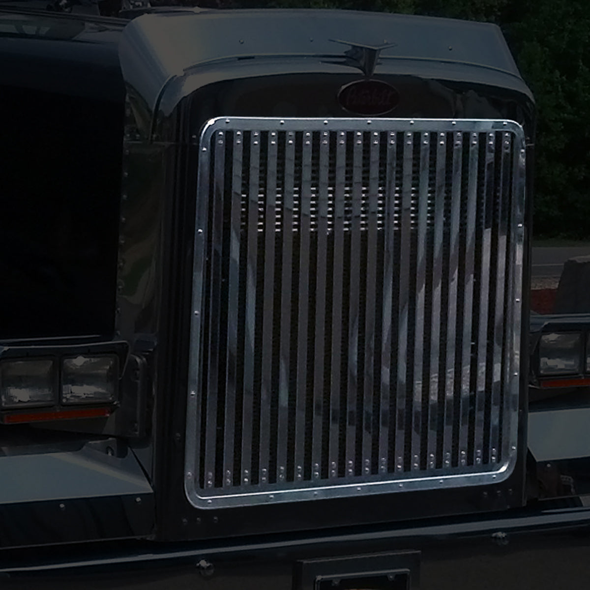 Peterbilt 359 Stainless Steel Grill Surround 